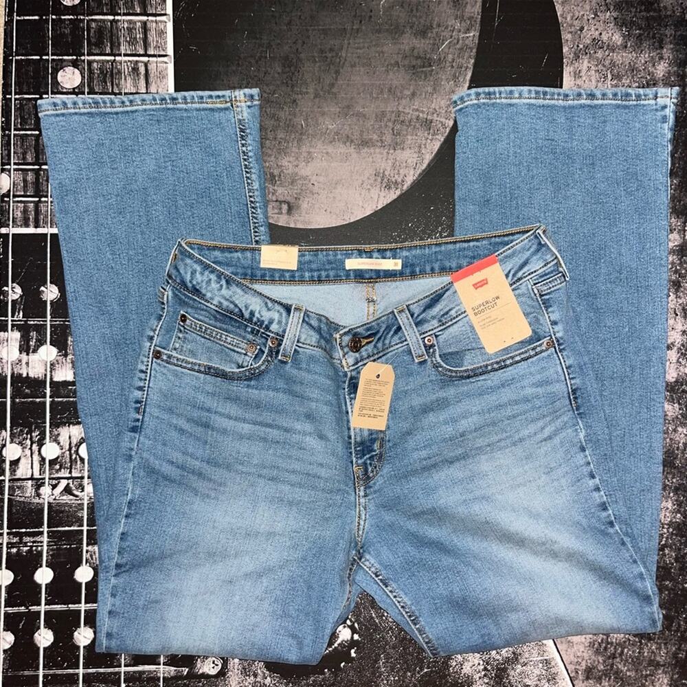 NWT Levi’s Superlow Bootcut Jeans - Picture 11 of 12